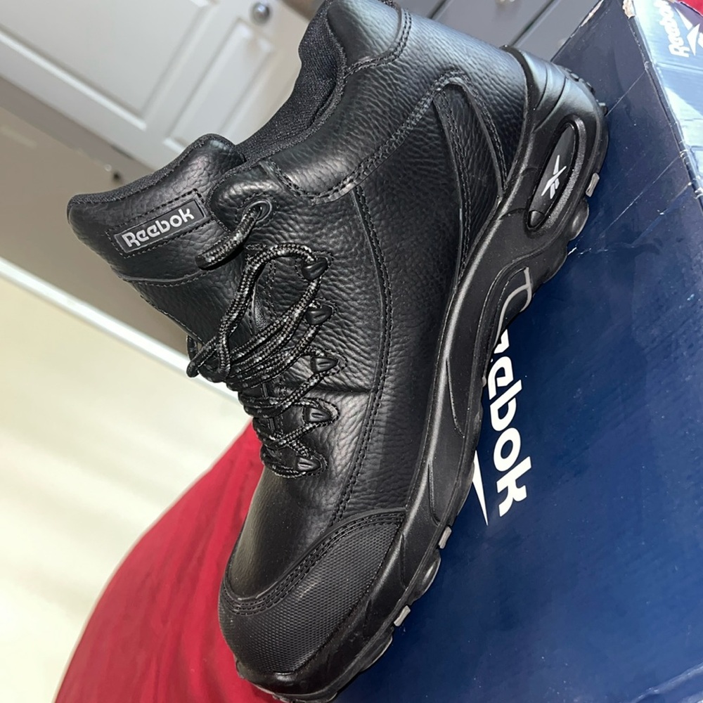 Men’s Reebok steel toe boots